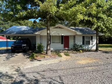Main picture of 1096 AL Highway 69 N