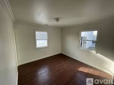 Main picture of 415 W Marietta Pl