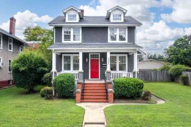 Main picture of 2928 Hawthorne Ave
