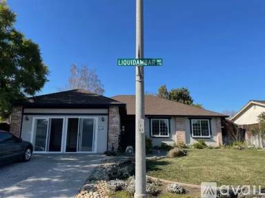 Main picture of 455 Liquidambar Way