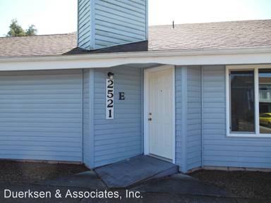 Main picture of 2521 SW Pickford St