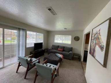 Main picture of 1594-2149 NW Heidi Lane-C