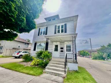 Main picture of 714 N 9th St