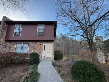 Main picture of 3331 Stonehenge Sq