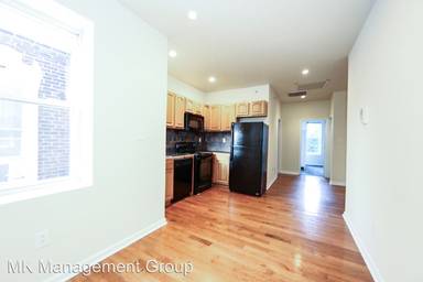 Main picture of 2252 N Park Ave