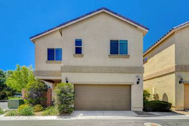 Main picture of 9522 Vega Carpio Ave