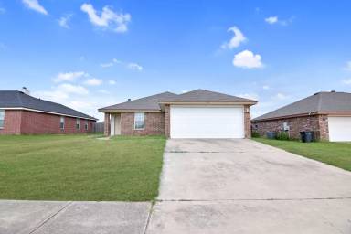 Main picture of 3805 John Haedge Dr