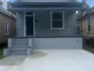 Main picture of 1127 Spearing St
