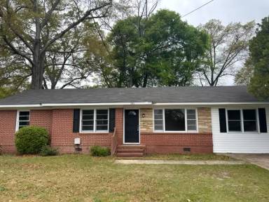 Main picture of 281 Nightingale Dr