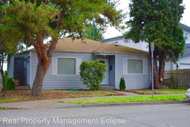 Main picture of 9024 15th Ave NE