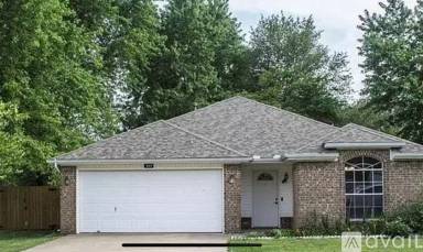 Main picture of 501 Cass Rd