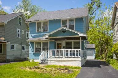 Main picture of 1602 Wood Rd