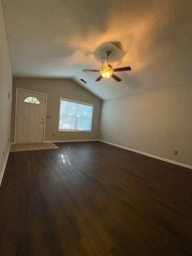 Main picture of 102 Byakoa Ln