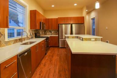Main picture of 1011 NW 25th St