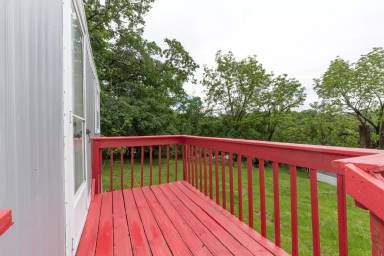Main picture of 30 Laurel Hill Ln