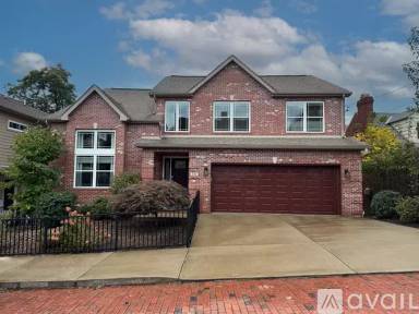 Main picture of 232 La Belle St