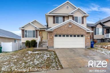 Main picture of 8354 S Holly Oak Dr