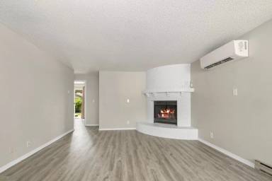 Main picture of 5933 N Garrett St