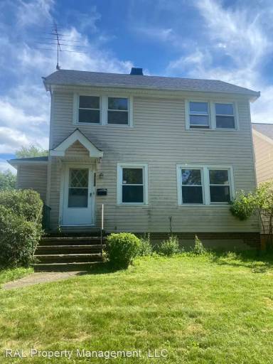 Main picture of 17206 Mapleboro Ave