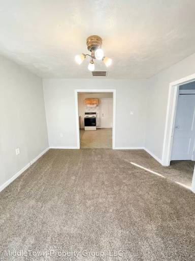 Main picture of 1827 Walton St