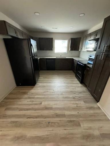 Main picture of 111 Oregon St