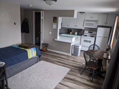 Main picture of 115 Main St N