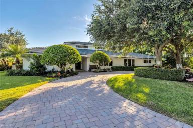 Main picture of 2 Mendota Ln