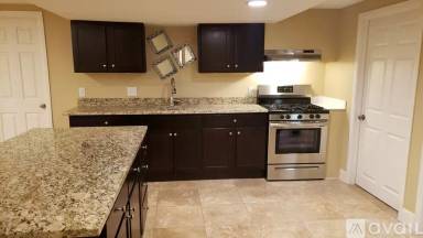 Main picture of 3246 Jasmine St