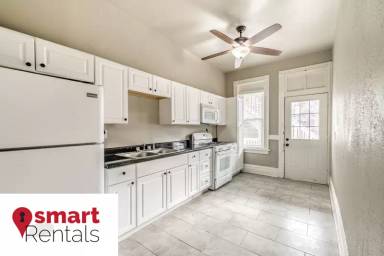 Main picture of 3628 Shaw Blvd