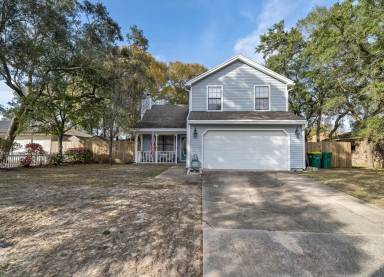 Main picture of 108 Beverly Dr