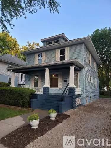 Main picture of 1222 Pine St