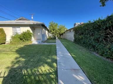 Main picture of 314 W Providencia Ave