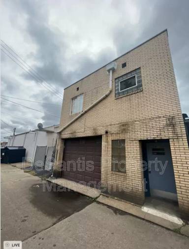 Main picture of 810 Merchant St