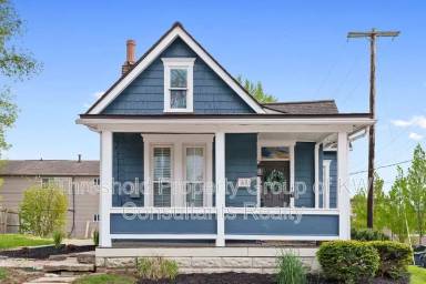 Main picture of 61 E 7th Ave