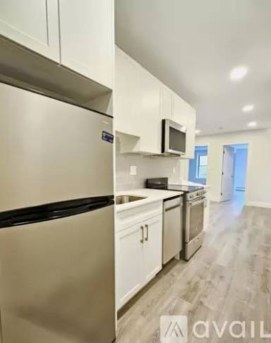 Main picture of 44A Joy St
