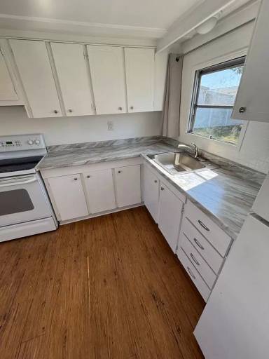 Main picture of 1104 49th Ave W