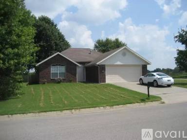 Main picture of 1010 S Liberty Dr