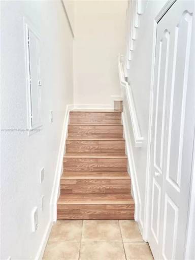 Main picture of 4321 SW 160th Ave