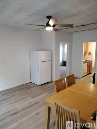 Main picture of 586 Providence St