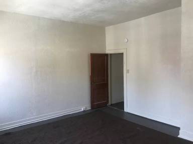 Main picture of 516 S Queen St