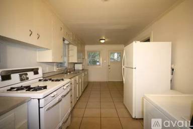 Main picture of 329 S Valentine St