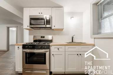 Main picture of 709 N Hamlin Ave