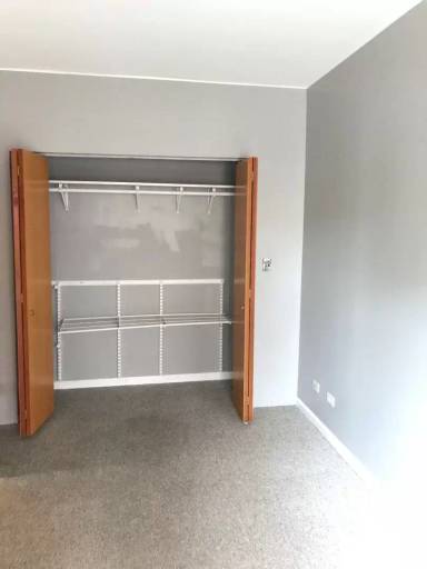 Main picture of 4014 S Drexel Blvd