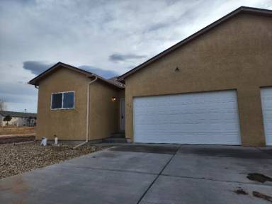 Main picture of 712 E Hahns Peak Ave