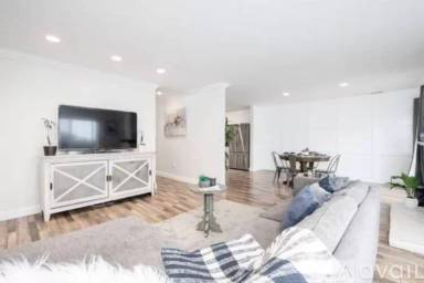 Main picture of 1733 Lindo St