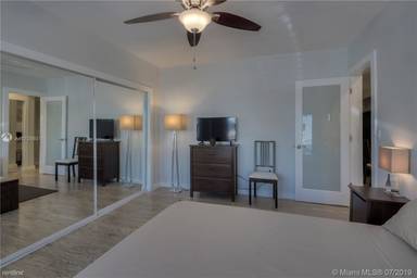 Main picture of 659 Meridian Ave