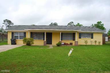 Main picture of 604 Tandy Dr