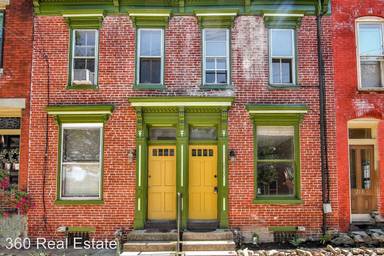 Main picture of 215 Briggs St