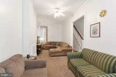 Main picture of 2039 N Gratz St