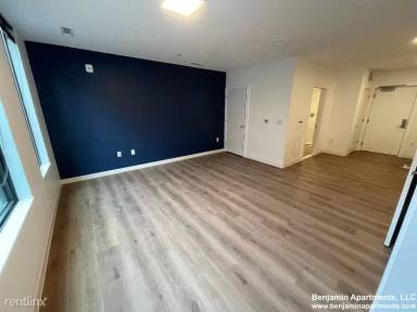 Main picture of 95 Brighton Ave